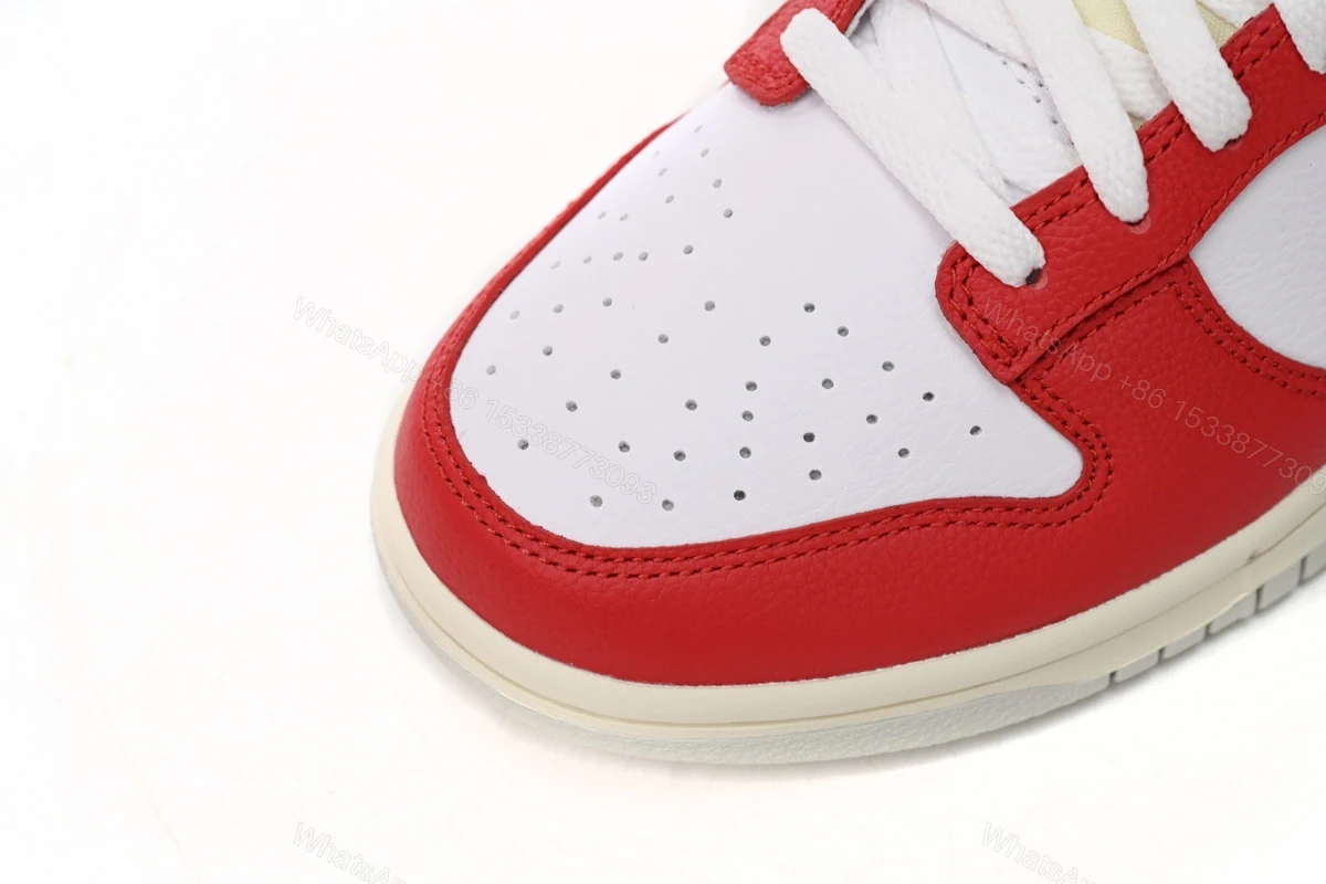 View 6 of Nike SB Dunk Low Los “Chicago Split” DZ2536-600