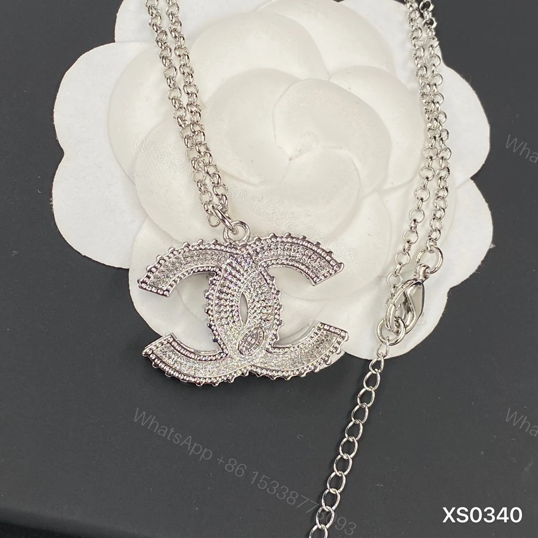View 3 of EN – Lux Chanel Necklaces 040