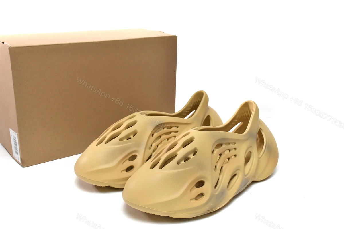 adidas Yeezy Foam Runner Desert Sand GV6843 — view 2