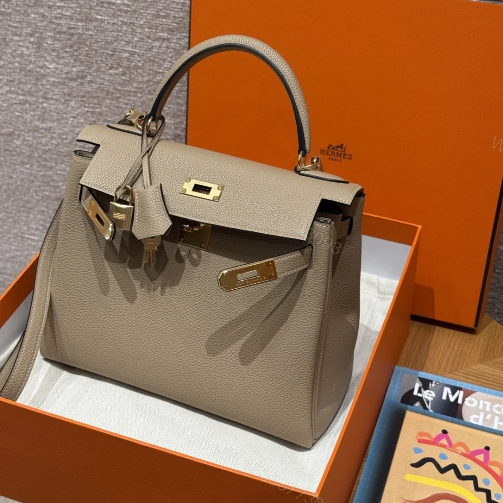 View 11 of 高仿Hermes*Kelly28系列H043230TCS2風衣灰金扣牛皮純手工
