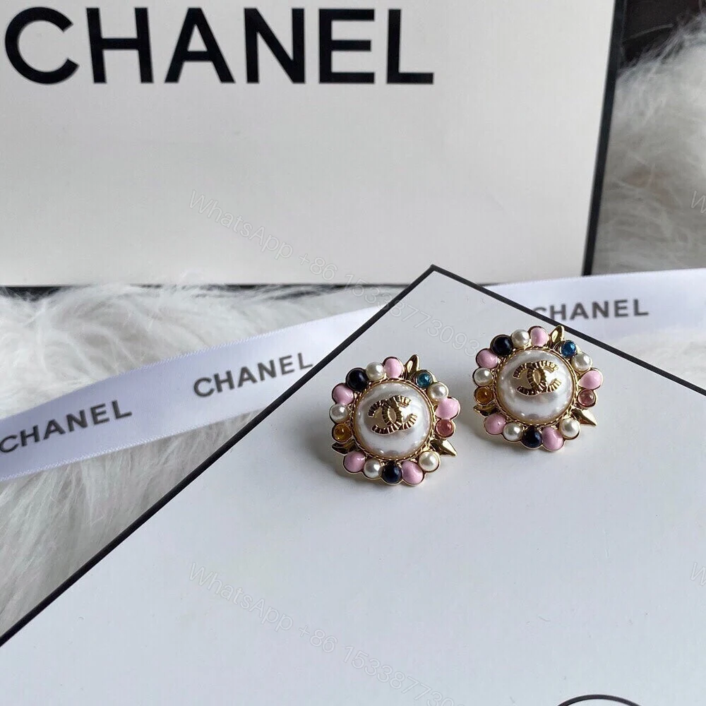 EN – Lux Earring Chanel 029 — view 1