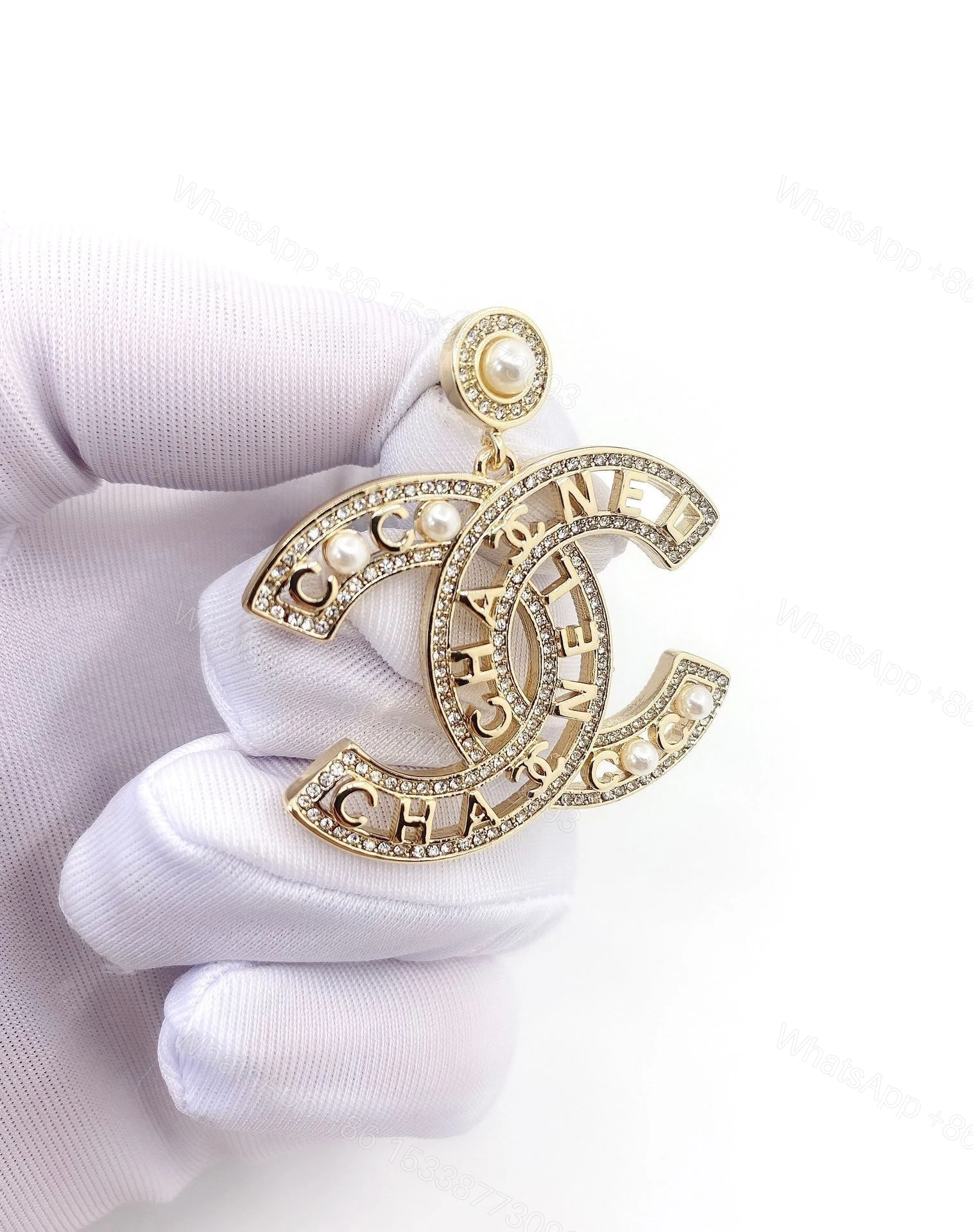 View 6 of EN – Lux Earring Chanel 027