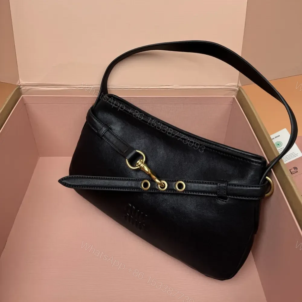 View 8 of 高仿miumiu*Aventure系列5BC182小羊皮腋下包黑色小號免檢版