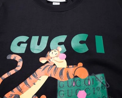 View 3 of Gucci T-Shirt – GC0027