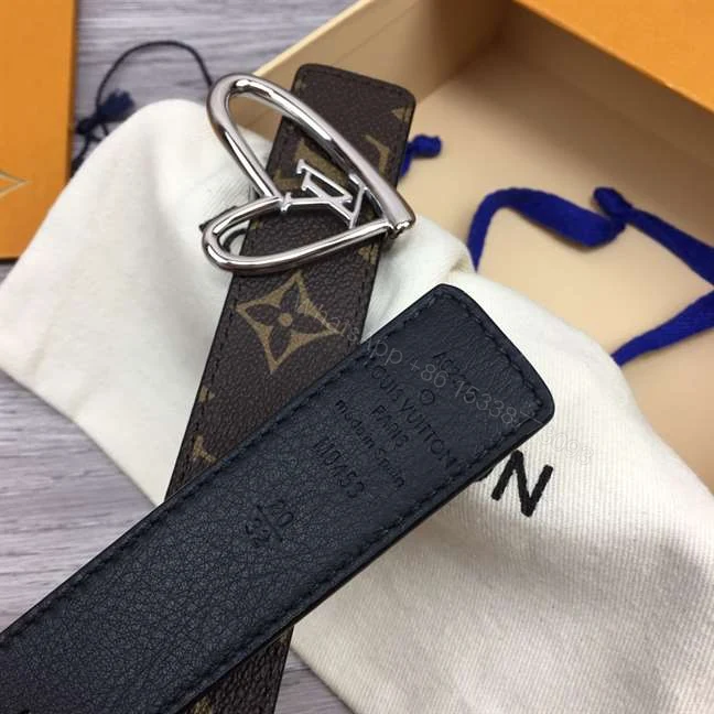 View 3 of LOUIS VUITTON ICONIC 30MM REVERSIBLE BELT – B186