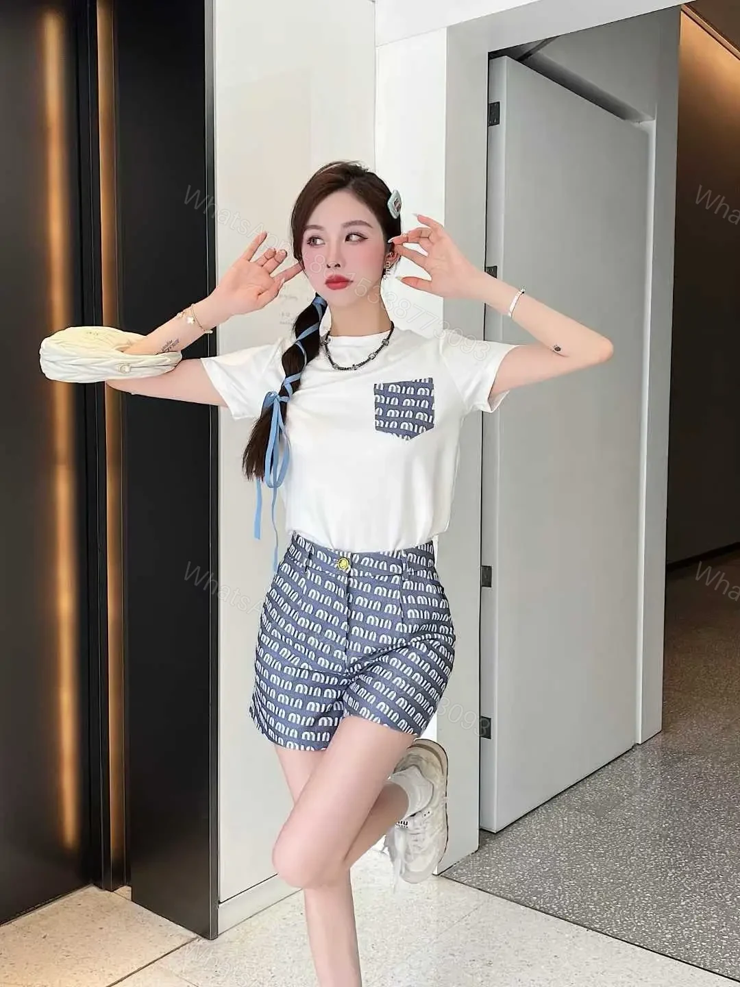 MIU MIU — view 1