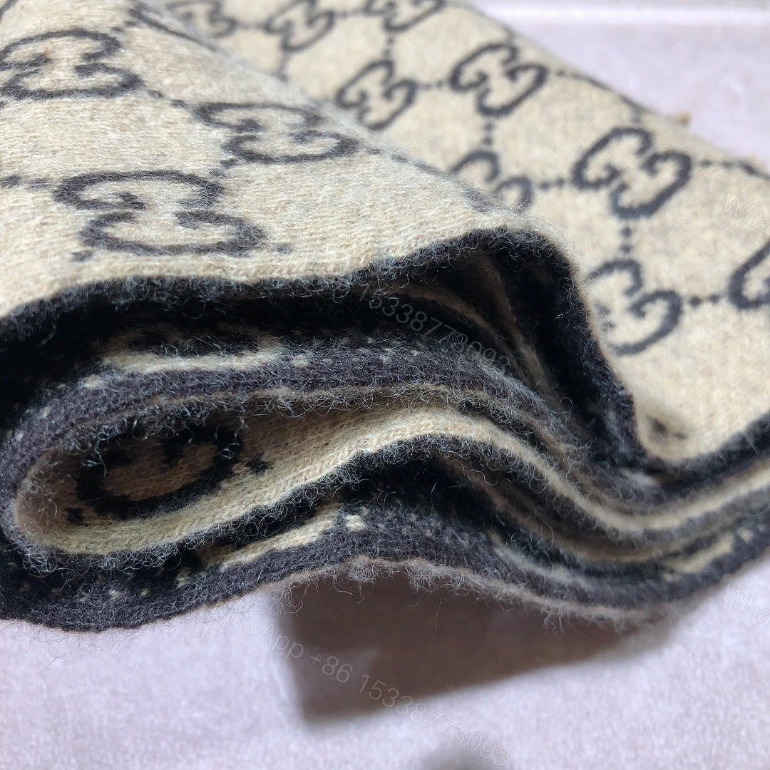 View 3 of EN – Luxury GCI Scarf 009