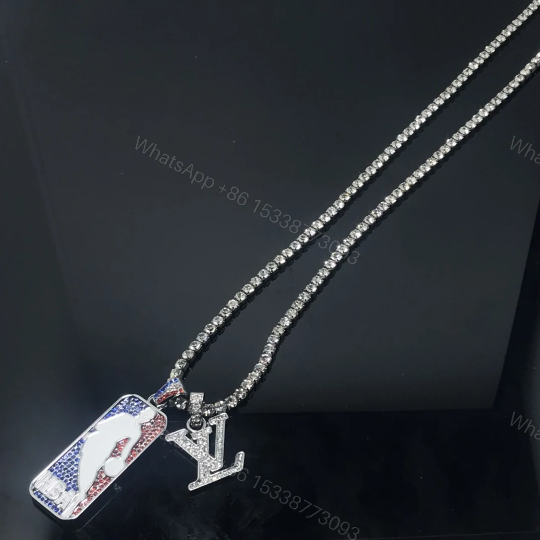 View 3 of EN – Lux LV Necklaces 073