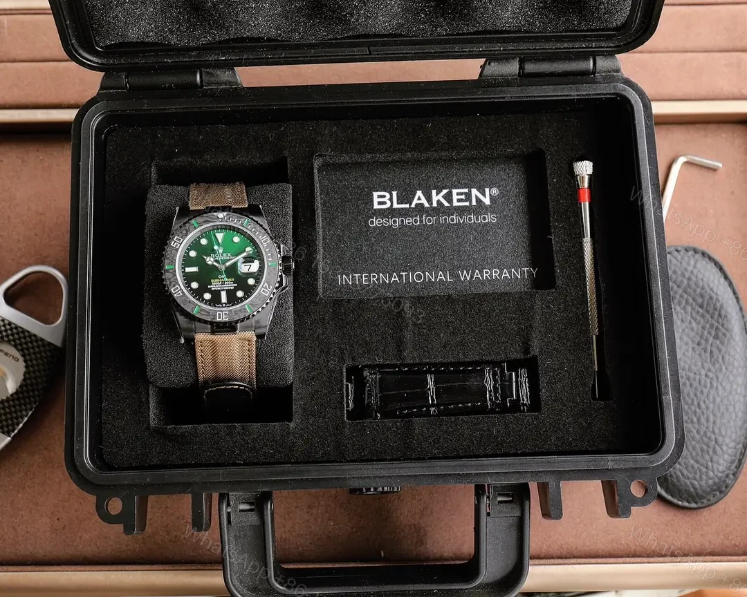 View 9 of Best Rolex Submariner Military Carbon replica 40MM Tan Fabric Strap Edition RG-SUBMARINER-MILITARY-CARBON-TAN-40