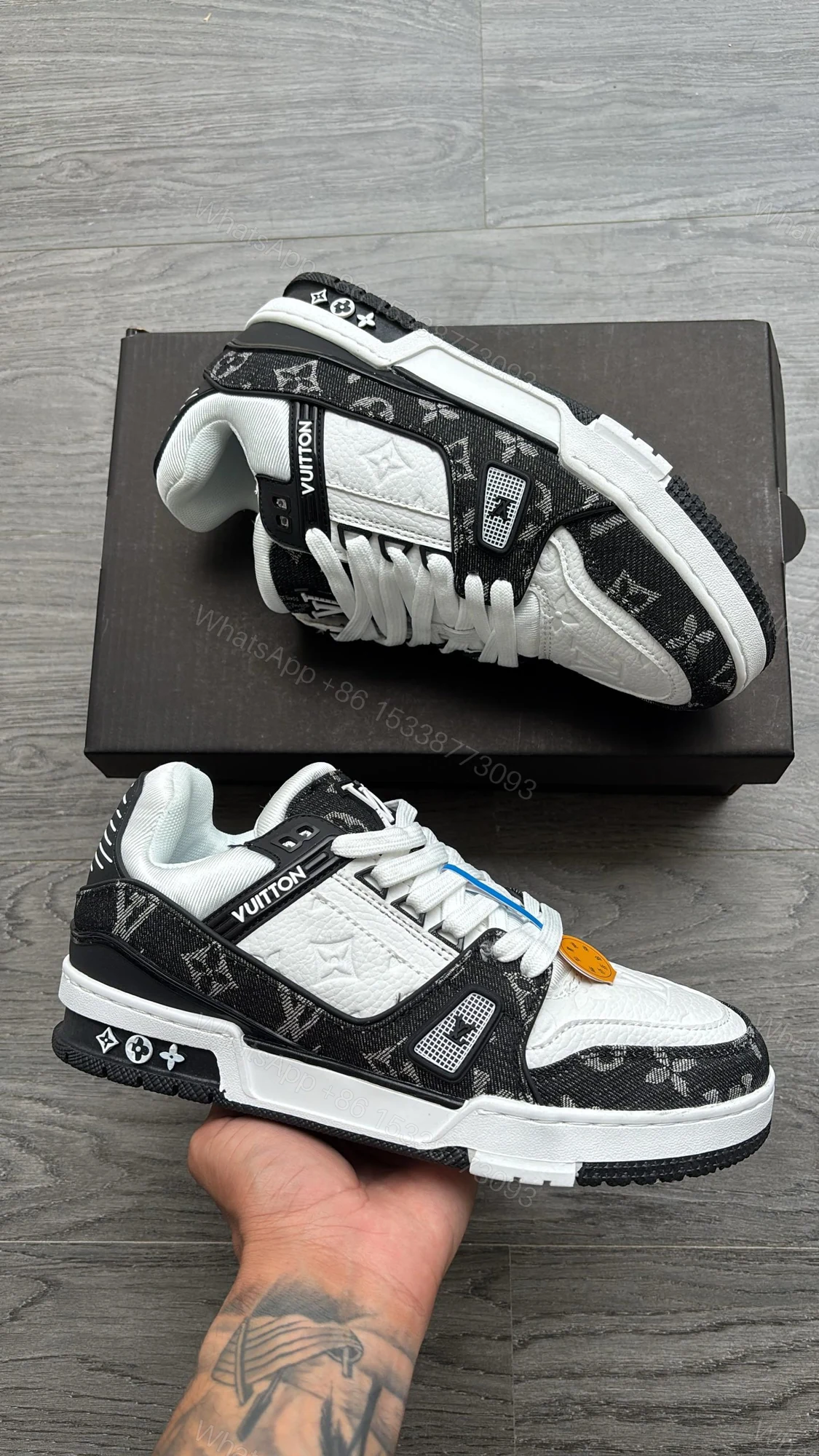 FIRST COPY Louis Vuitton Sneakers — view 1
