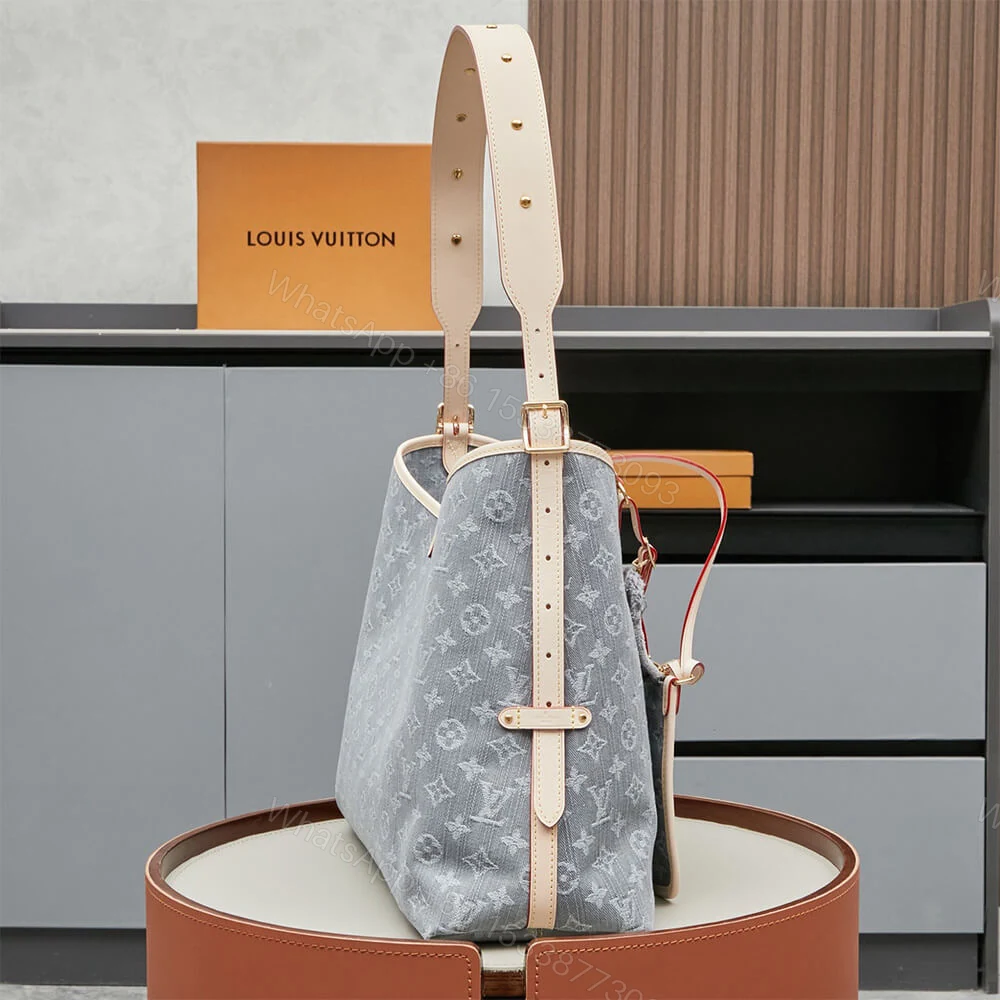 View 3 of LV CarryAll MM Bag(HIGH-END GRADE)