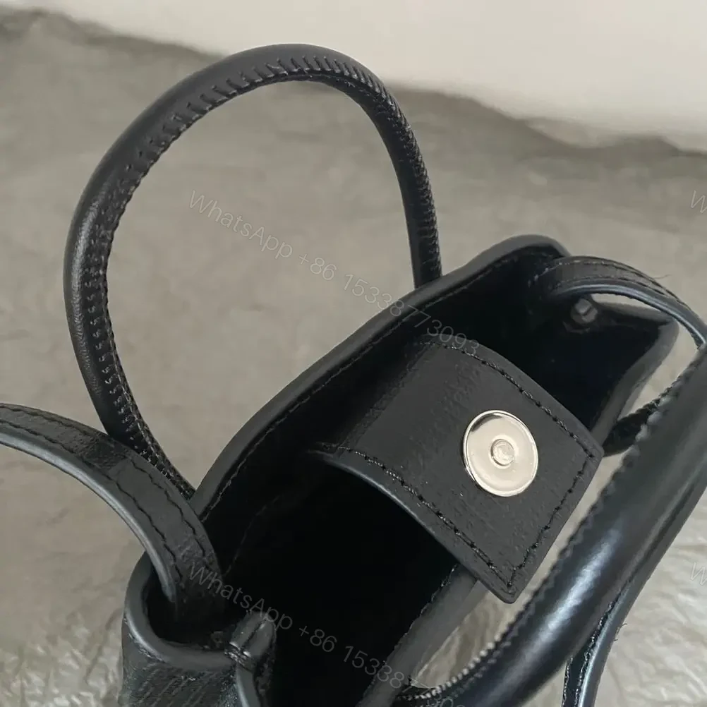 View 10 of 高仿Balenciaga迷你Tote包系列小牛皮黑色