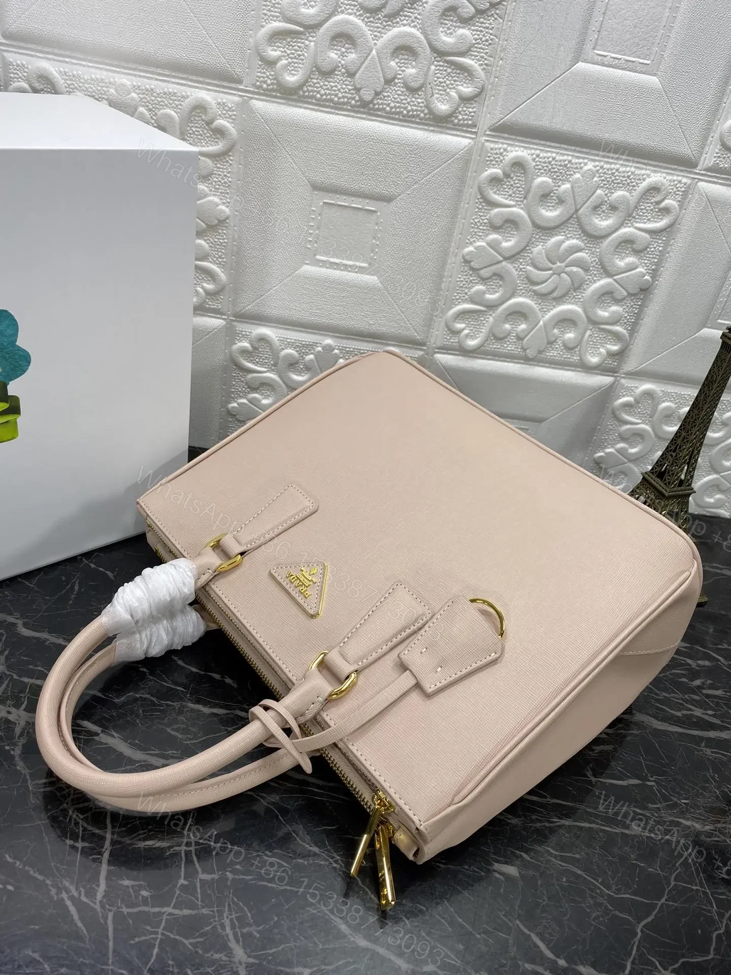 View 6 of PRA GALLERIA 32 BAG IN BEIGE SAFFIANO LEATHER