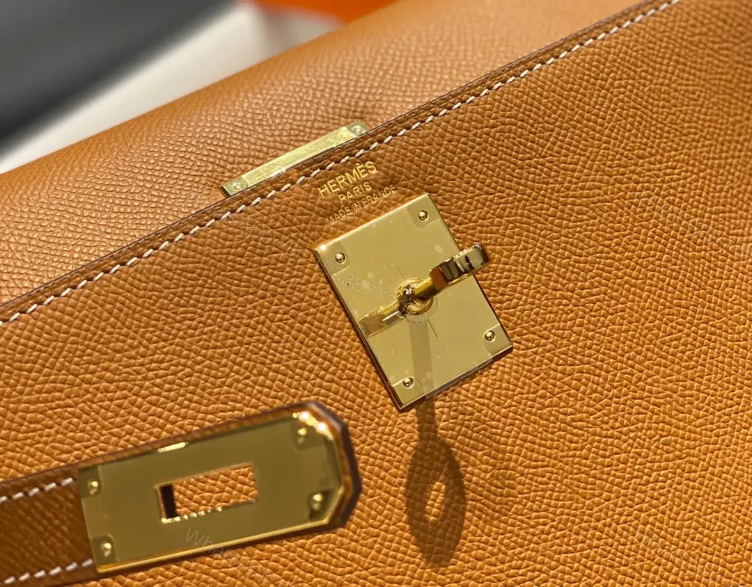 View 5 of HN 25CM IN GOLD EPSOM GOLD HARDWARE