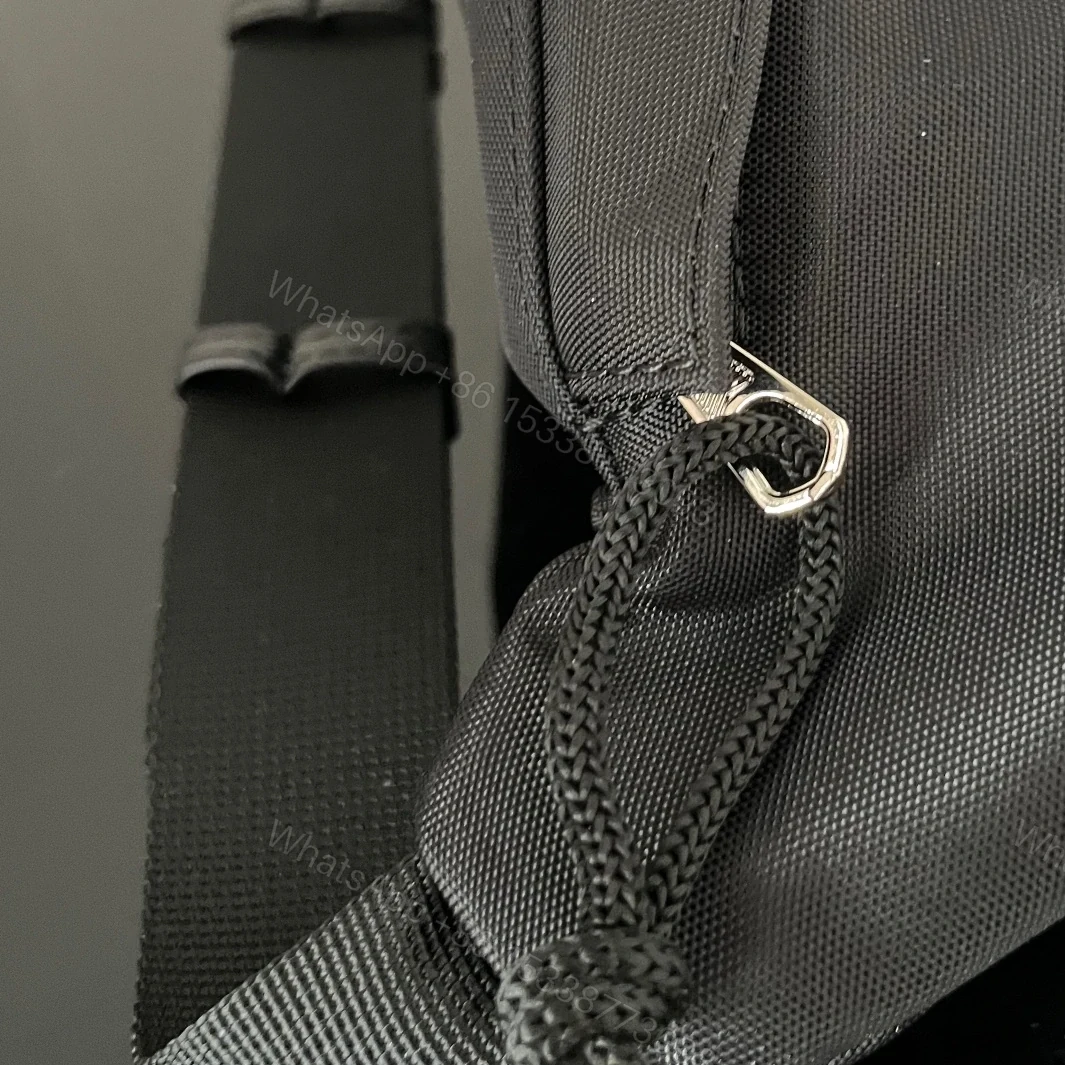 View 12 of 高仿BalenciagaWheelBeltpack系列尼龍胸包黑色
