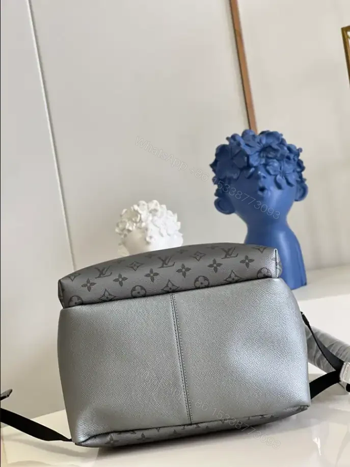 View 6 of LOUIS VUITTON DISCOVERY BACKPACK PM TAIGARAMA – LBV387
