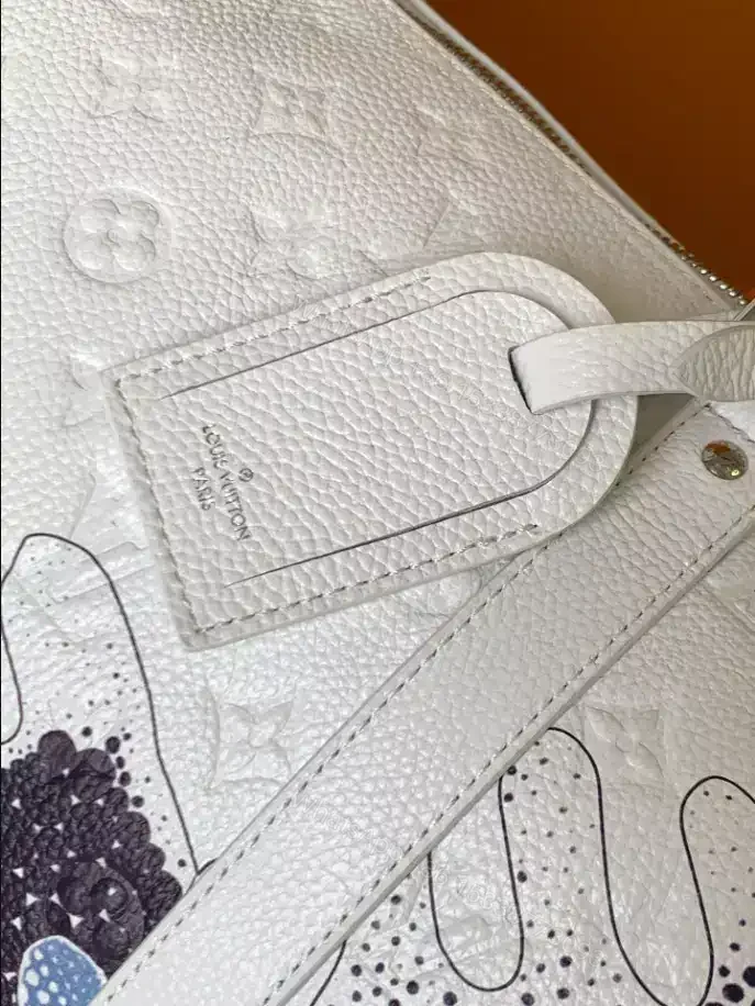 View 9 of LV X YK BANDOULIÈRE KEEPALL 50 – LBV425