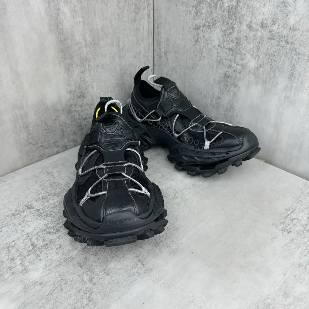Balenciaga 高仿男士老爹鞋 全黑網布機能風 彰顯時尚份量感 — view 1