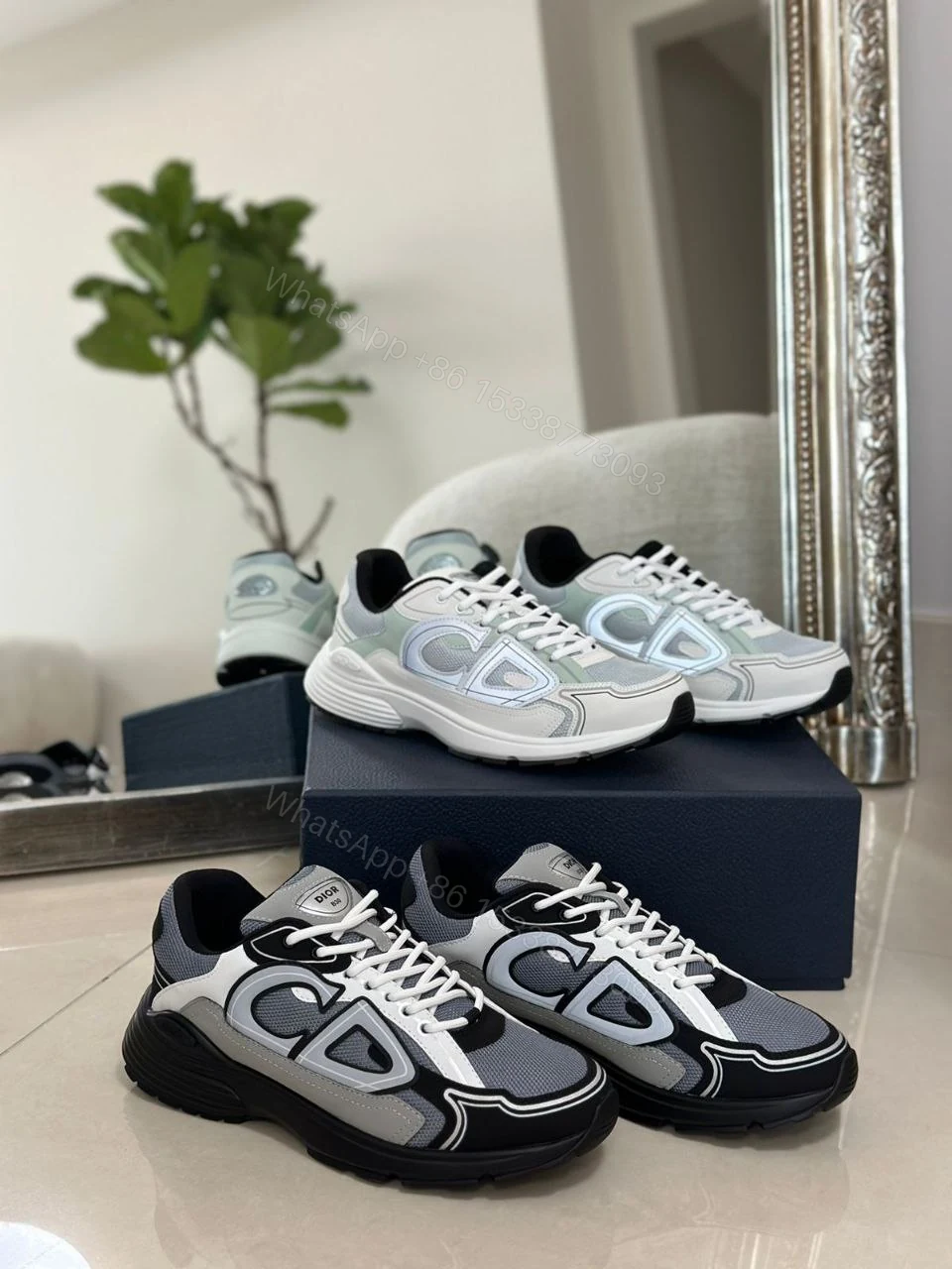 DIOR | B30 SNEAKER With a modern and sporty look — view 1