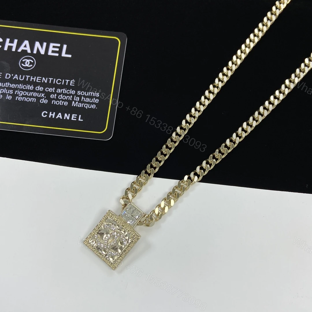 View 5 of EN – Lux Chanel Necklaces 028