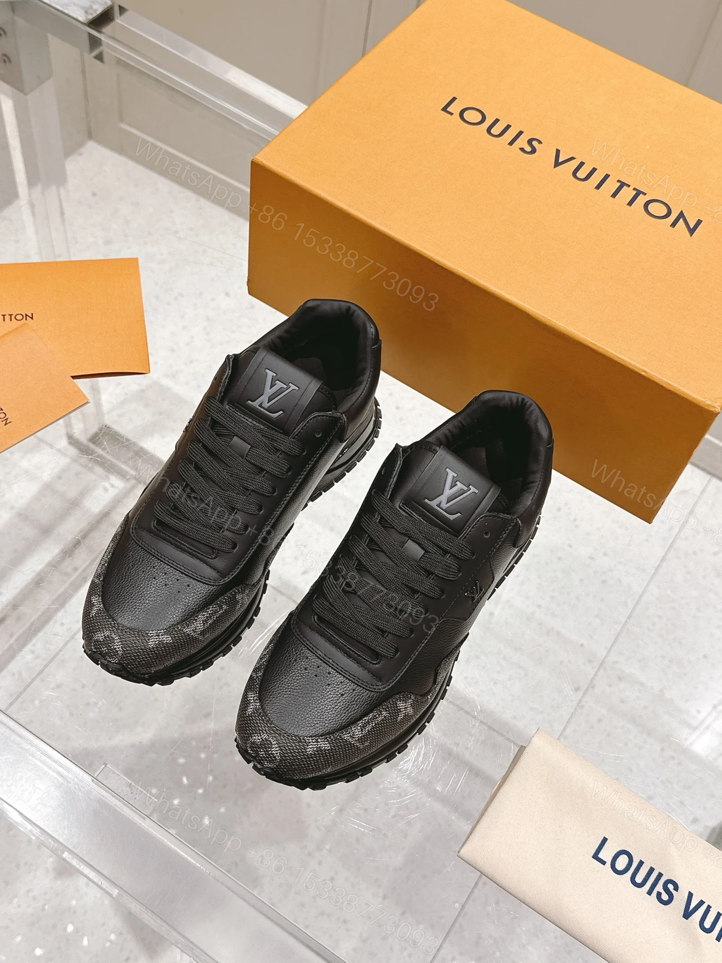 LV頂級復刻Run Away 黑色老花男鞋 潮流必備款式 — view 1
