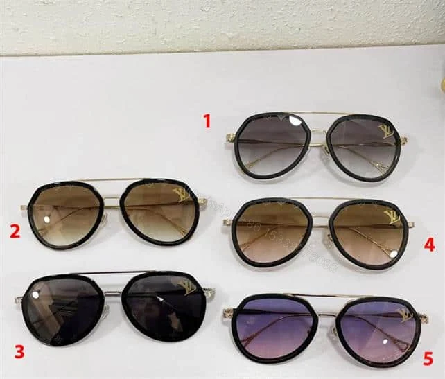 View 4 of LV SUNGLASSES – GLVT13