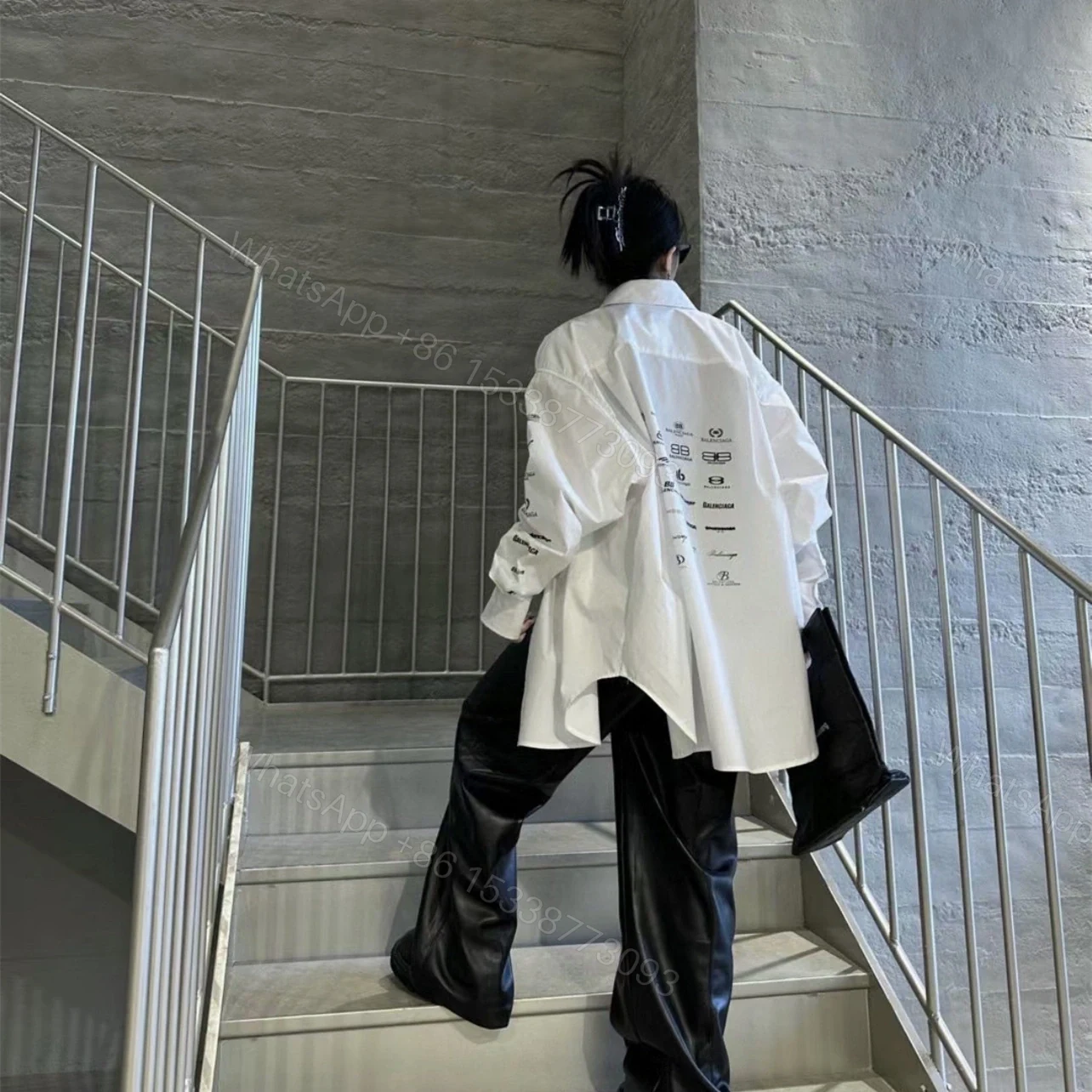 View 16 of 高仿Balenciaga*SS24系列725377歷代LOGO襯衫白色
