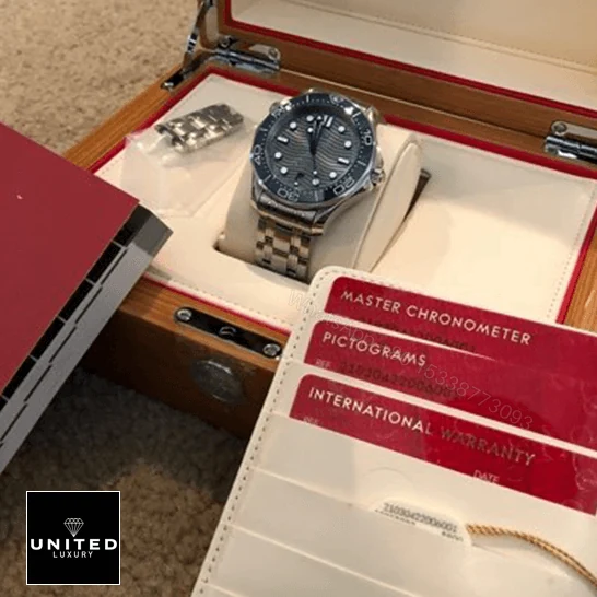 View 8 of Omega 007 Replica