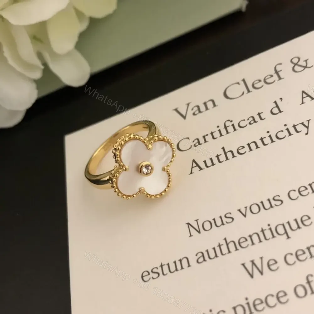 View 4 of 高仿首飾VanCleef&Arpels*RA41100貝母鑽四葉草戒指