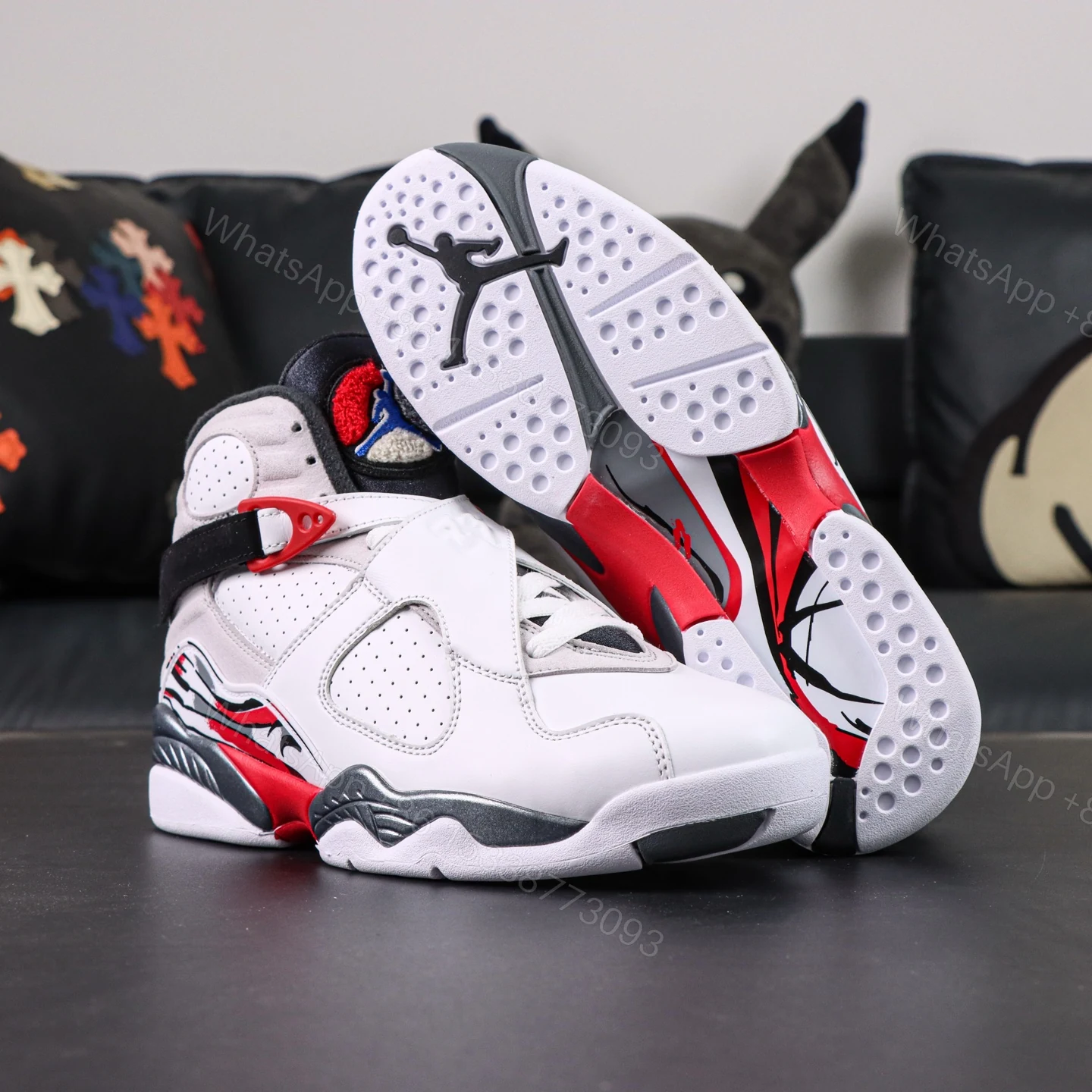 View 3 of Air Jordan 8 Retro “Bugs Bunny” 2025 Reps