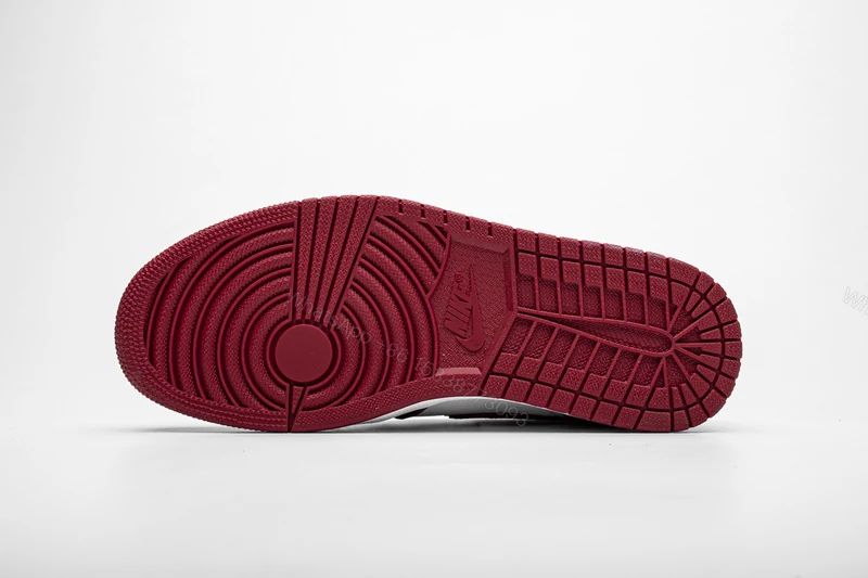 View 5 of Air Jordan 1 Retro High Bloodline 555088-062