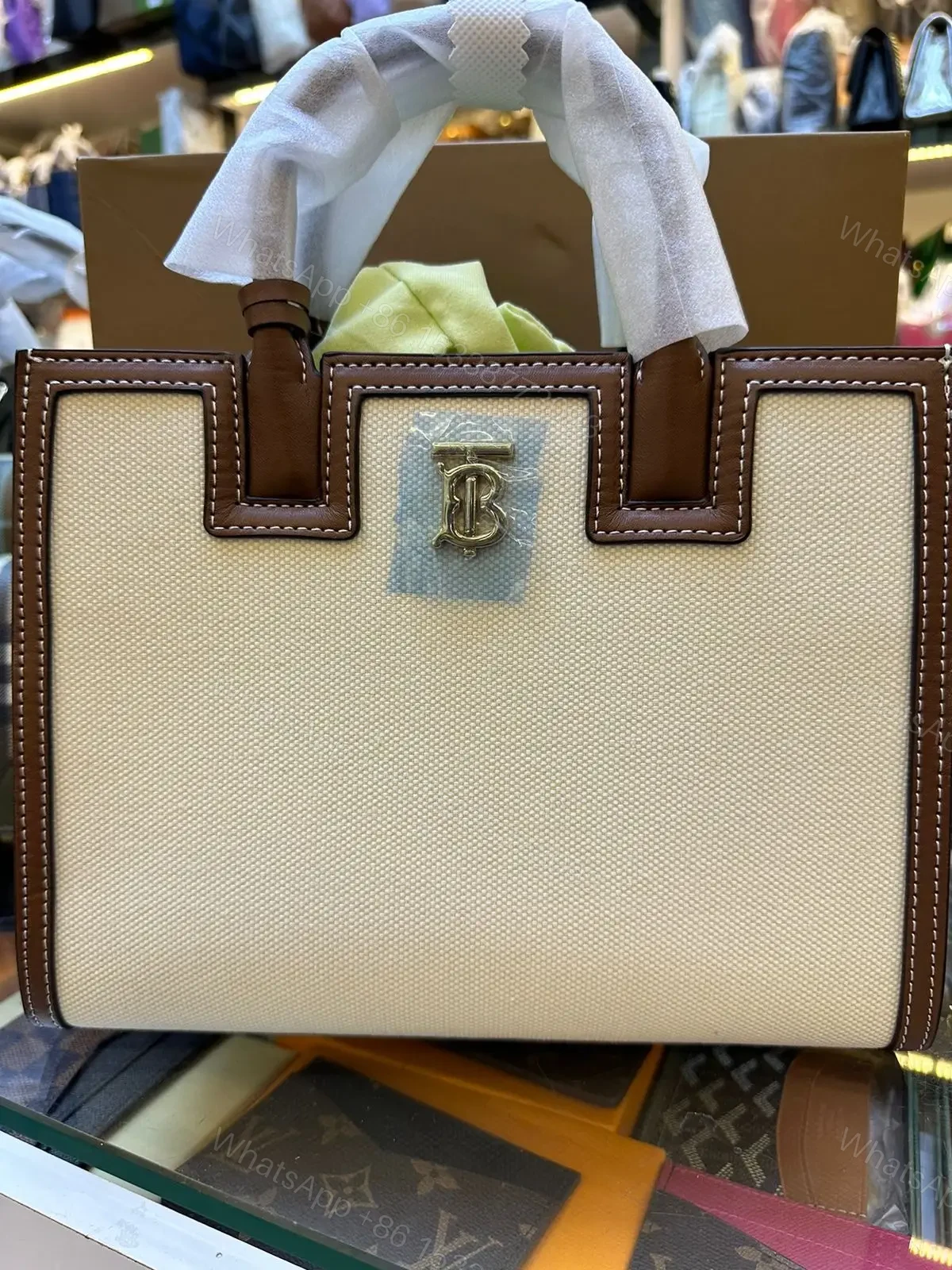 BURBERRY — view 1