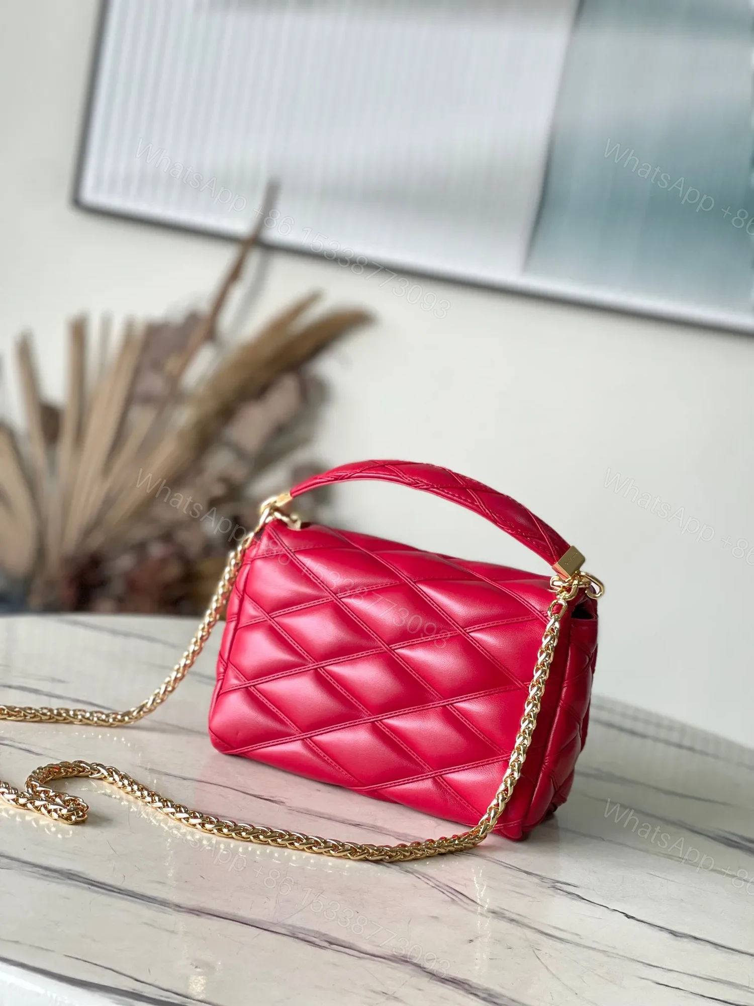 View 9 of Louis Vuitton LV Twist Like Auth Woman’s Red Handbags Smooth Leather 23cm