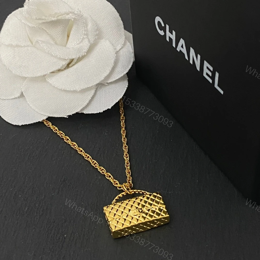 View 3 of EN – Lux Necklace CHL015