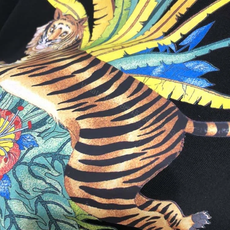 View 5 of Gucci T-shirt – GC59