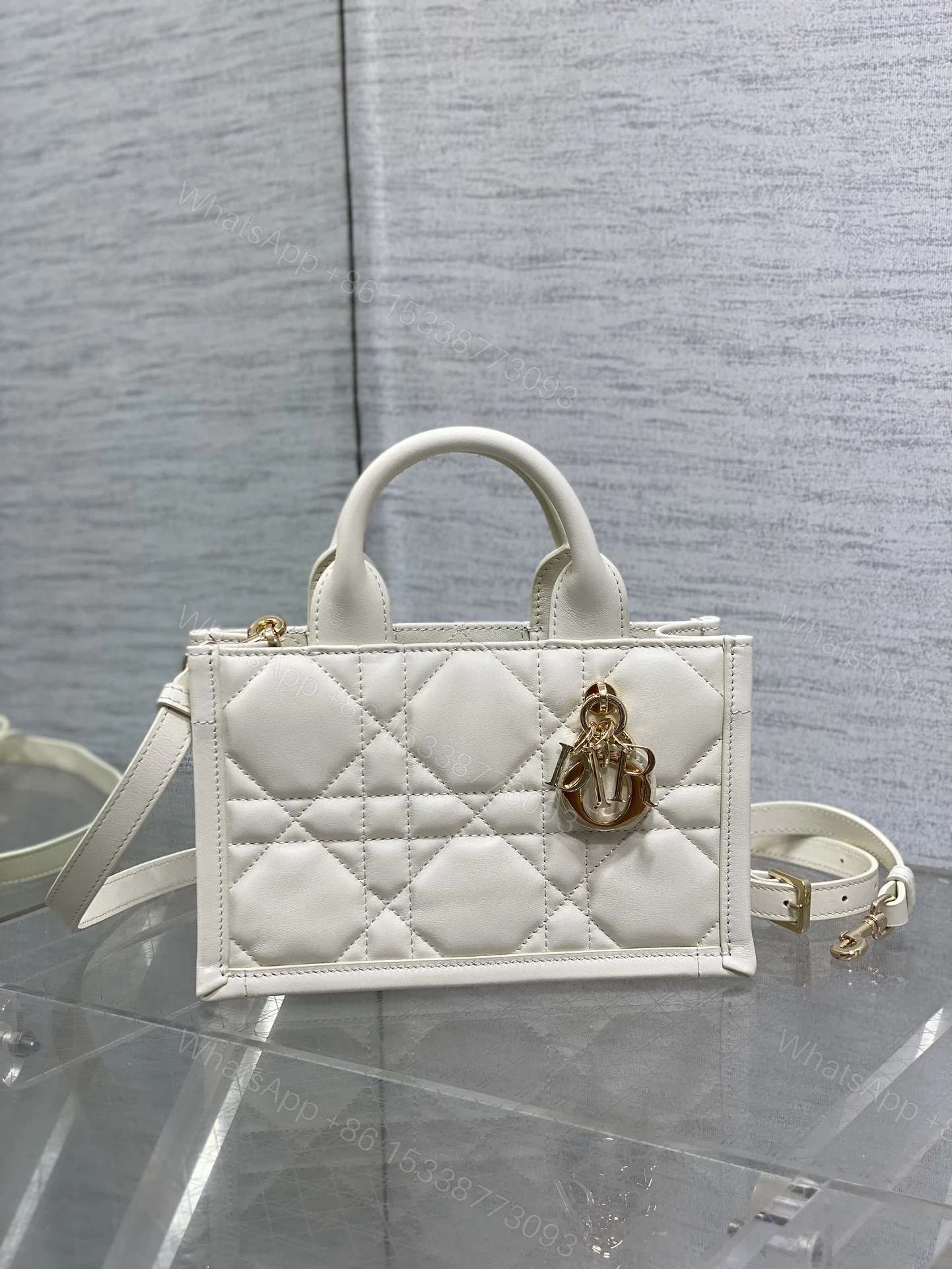 Dior A貨迷你Lady D-Joy手提包 白色羊皮金扣 氣質小香風 — view 1