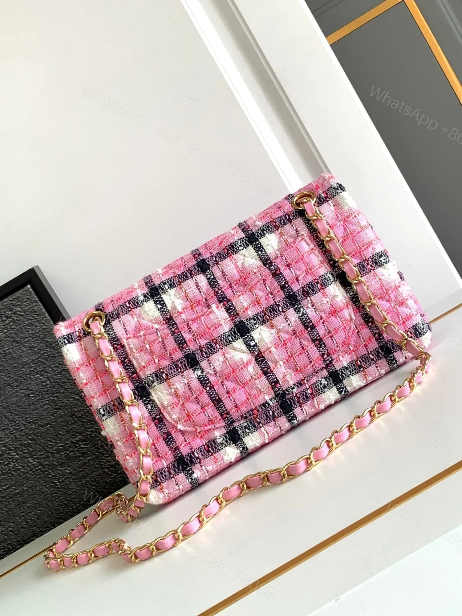 View 4 of CC MEDIUM 25 CLASSIC BAG IN LIGHT PINK MIX BLACK WOOL TWEED