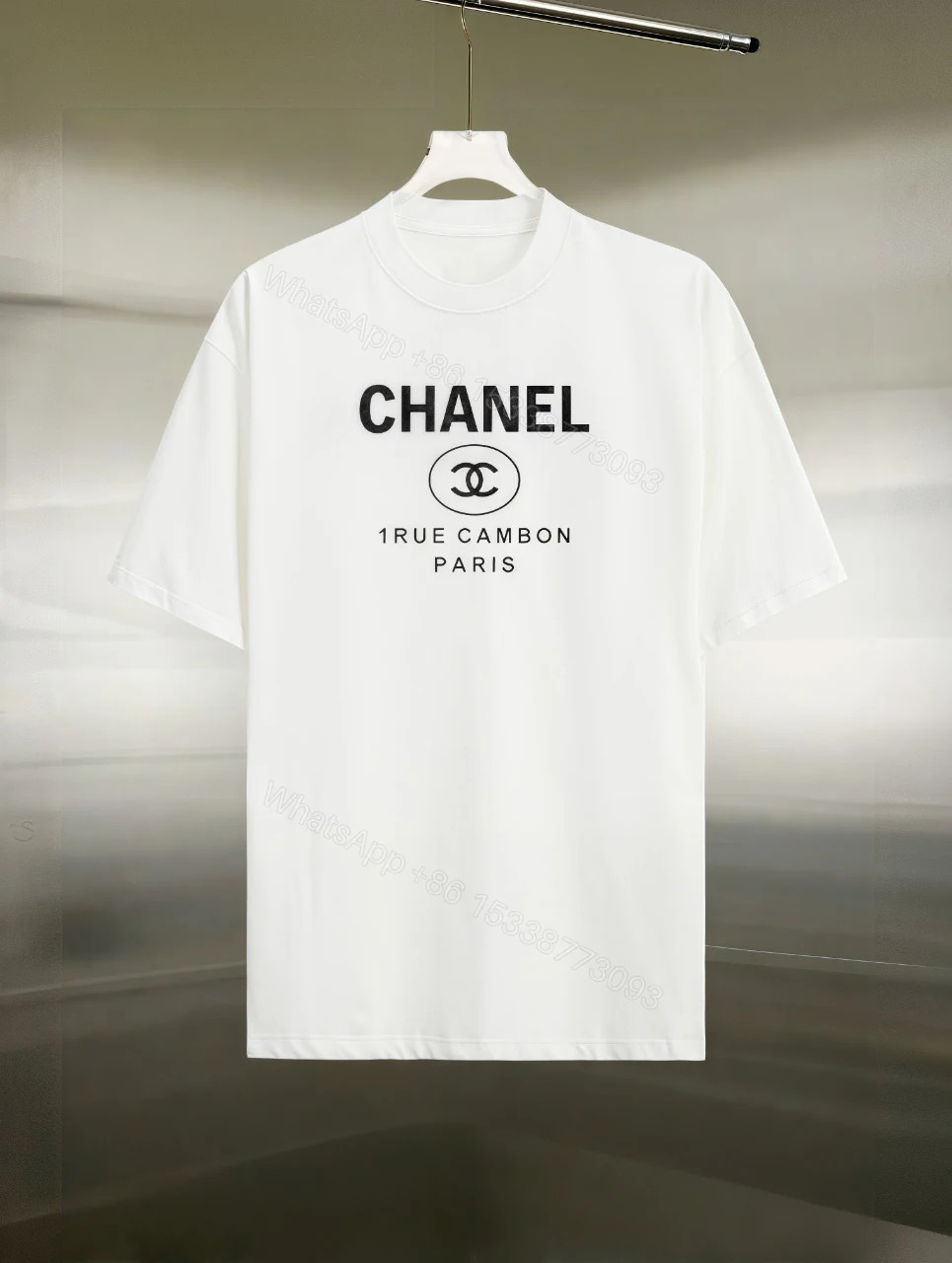 Chanel 高仿男女款白色LOGO短袖T恤 經典字母時尚簡約風格 — view 1