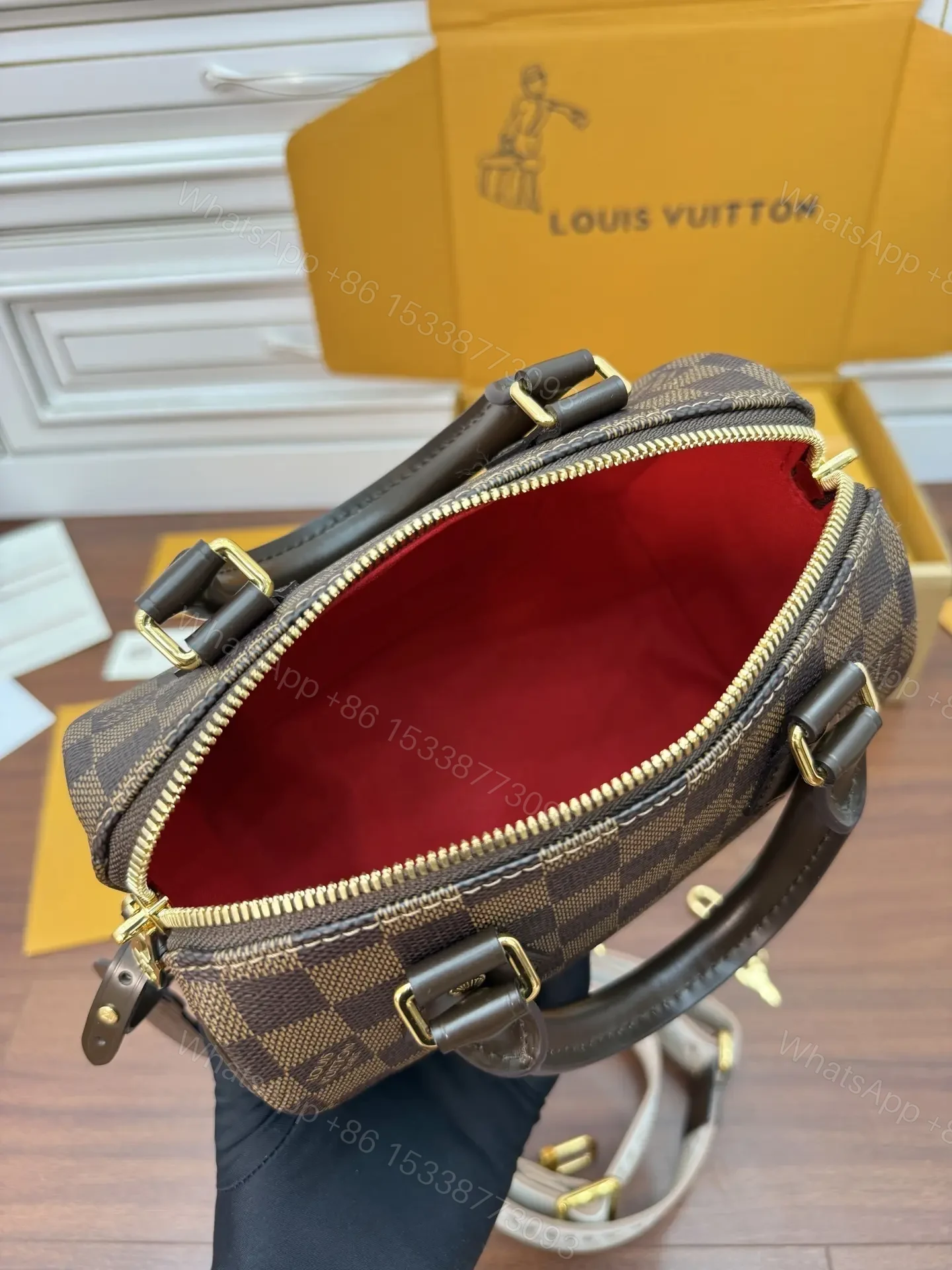 View 6 of Louis Vuitton Speedy Bandoulière 20