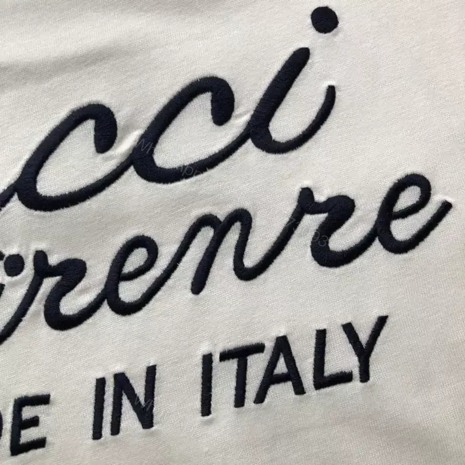 View 3 of Gucci T-Shirt – GC0132