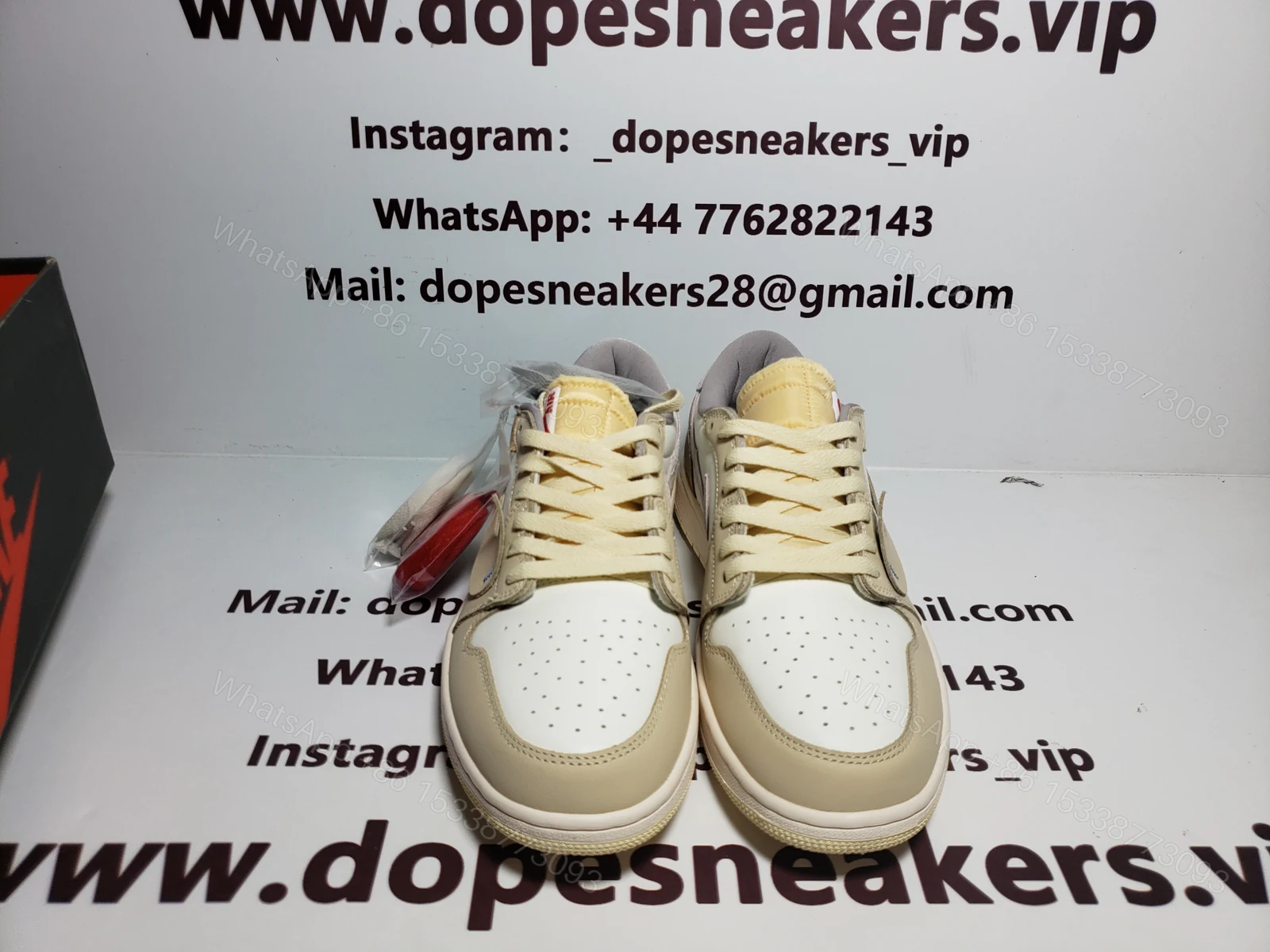 AIR JORDAN 1 LOW OG LIGHT KHAKI/WHITE/OFF WHITE CZ0790-102 — view 2