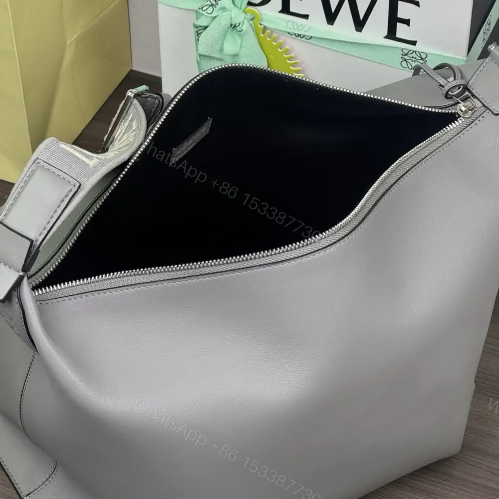 View 5 of 高仿Loewe*Cubi系列1640小牛皮斜挎包瀝青灰大號免檢版