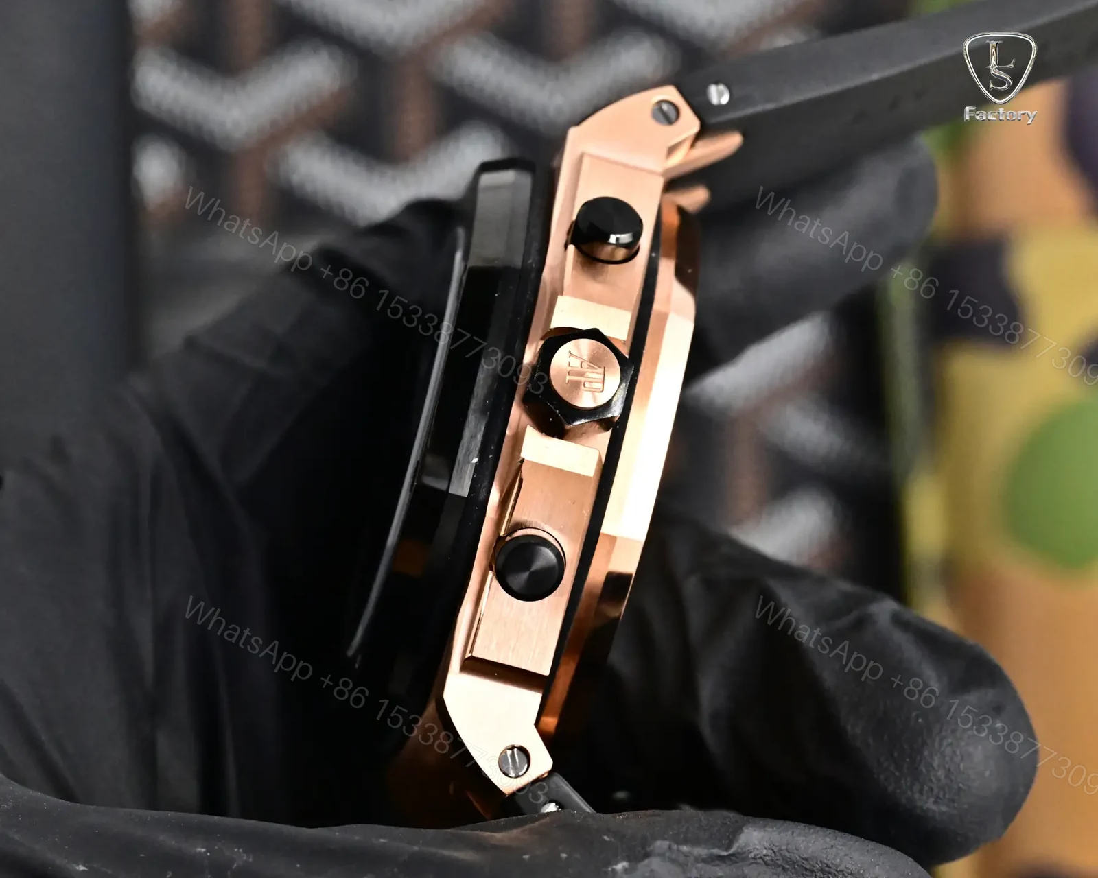 View 5 of Audemars Piguet Royal Oak Offshore Pink Gold – Rubberclad / Black Dial Bracelet 26238OK.OO.A002CA.01