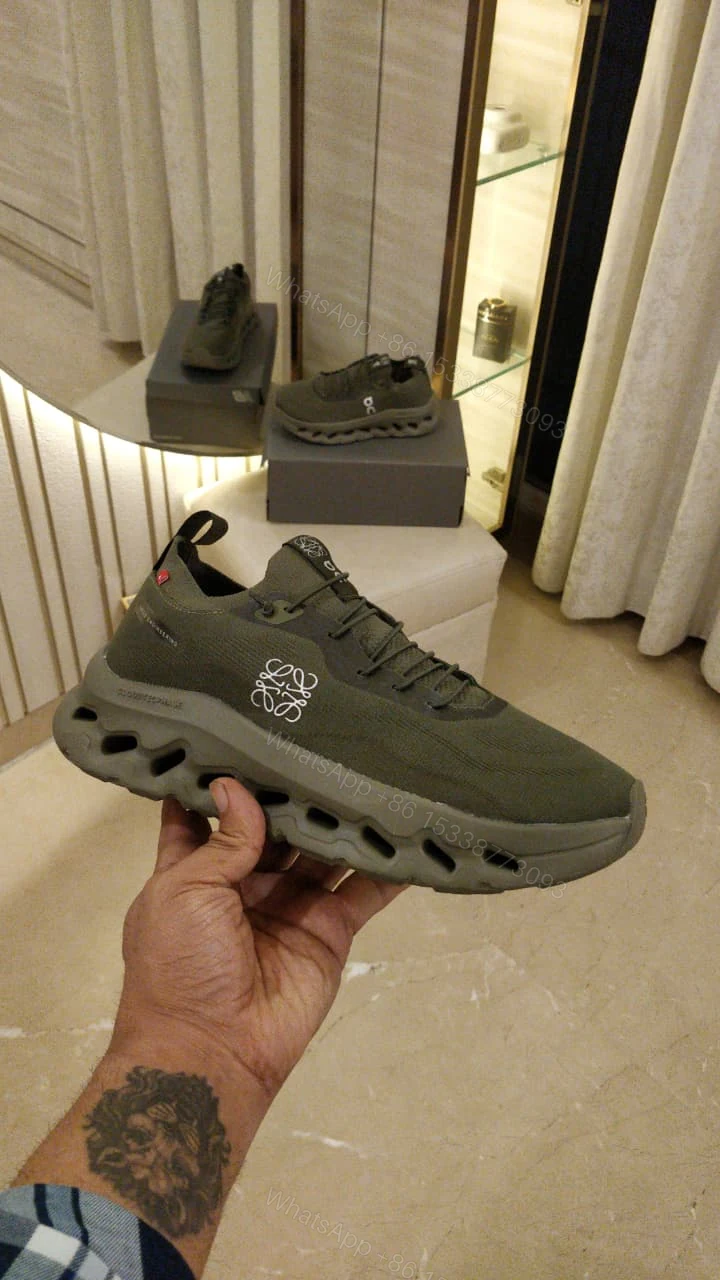View 7 of FIRST COPY ON RUNNING X LOEWE CLOUDTILT