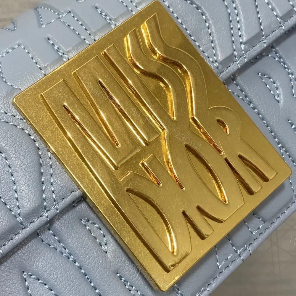 View 7 of 高仿Dior*Miss系列M261M23B衍縫線小牛皮腋下包藍色免檢版