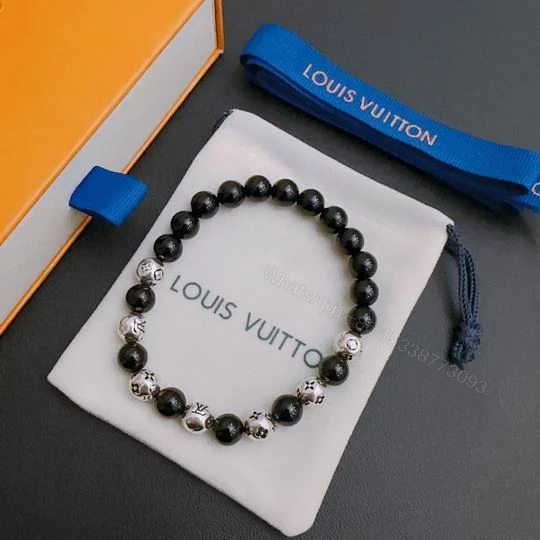View 2 of LV bracelet 11ly227