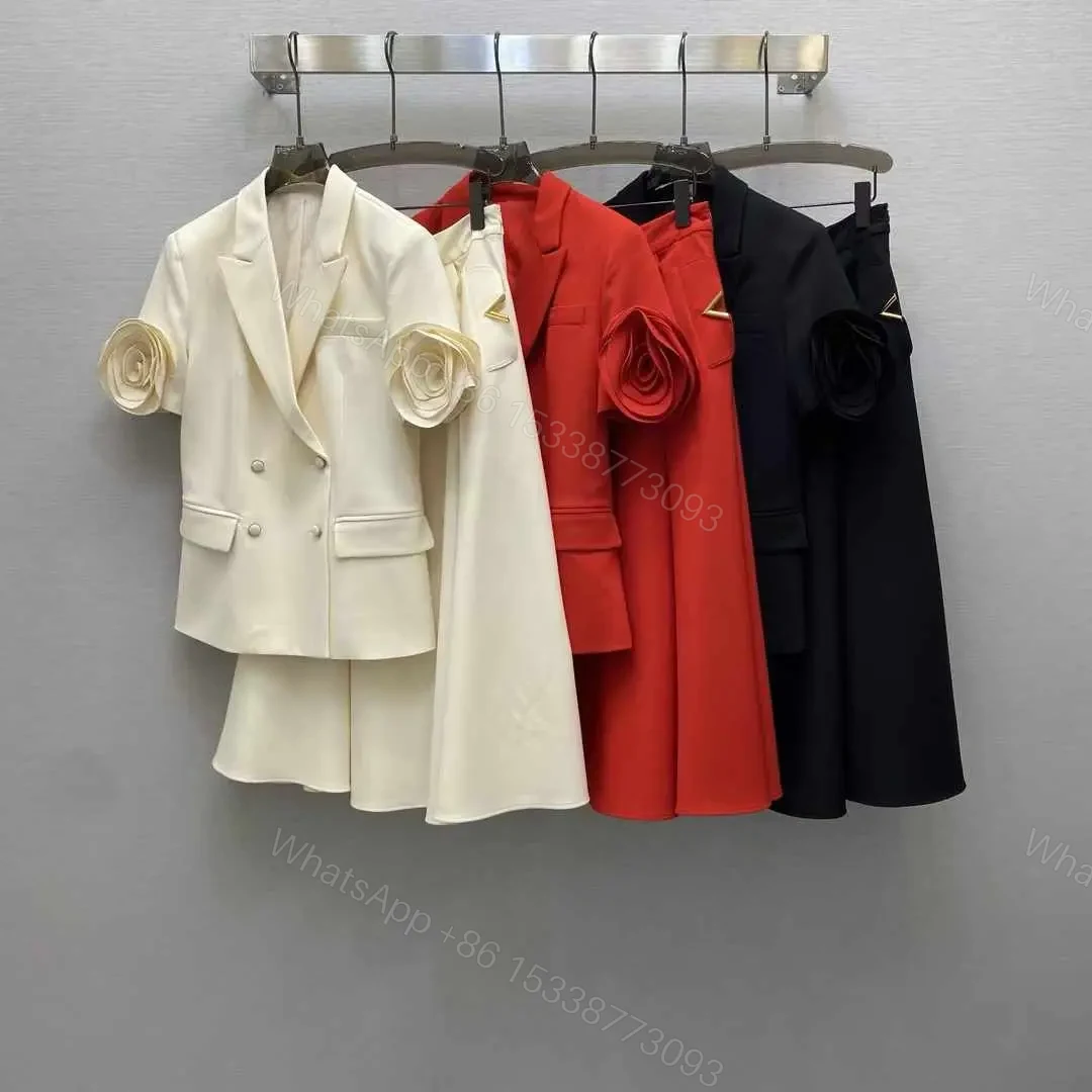 VALENTINO — view 1
