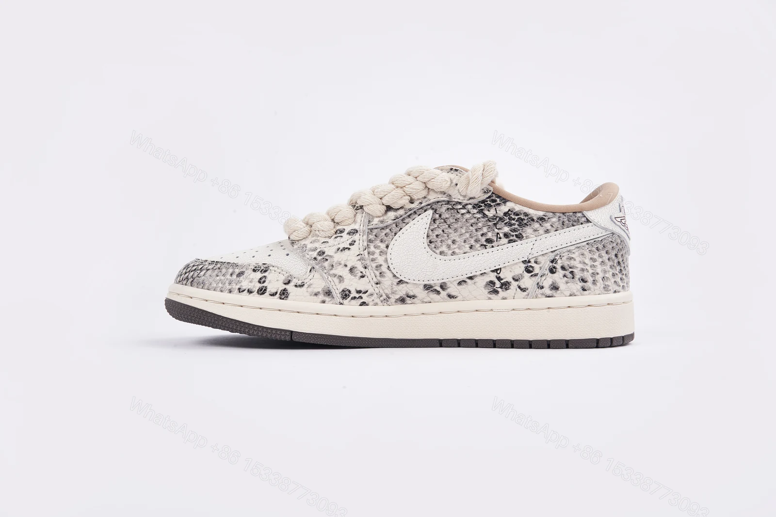 View 8 of Air Jordan 1 Low snake pattern(Pre-sale)