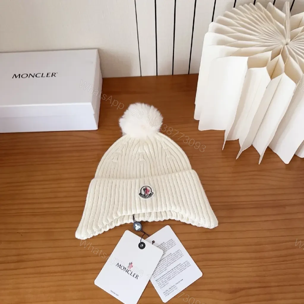 Cozy White Knit Beanie with Pom Pom – Luxe Casual Style — view 1