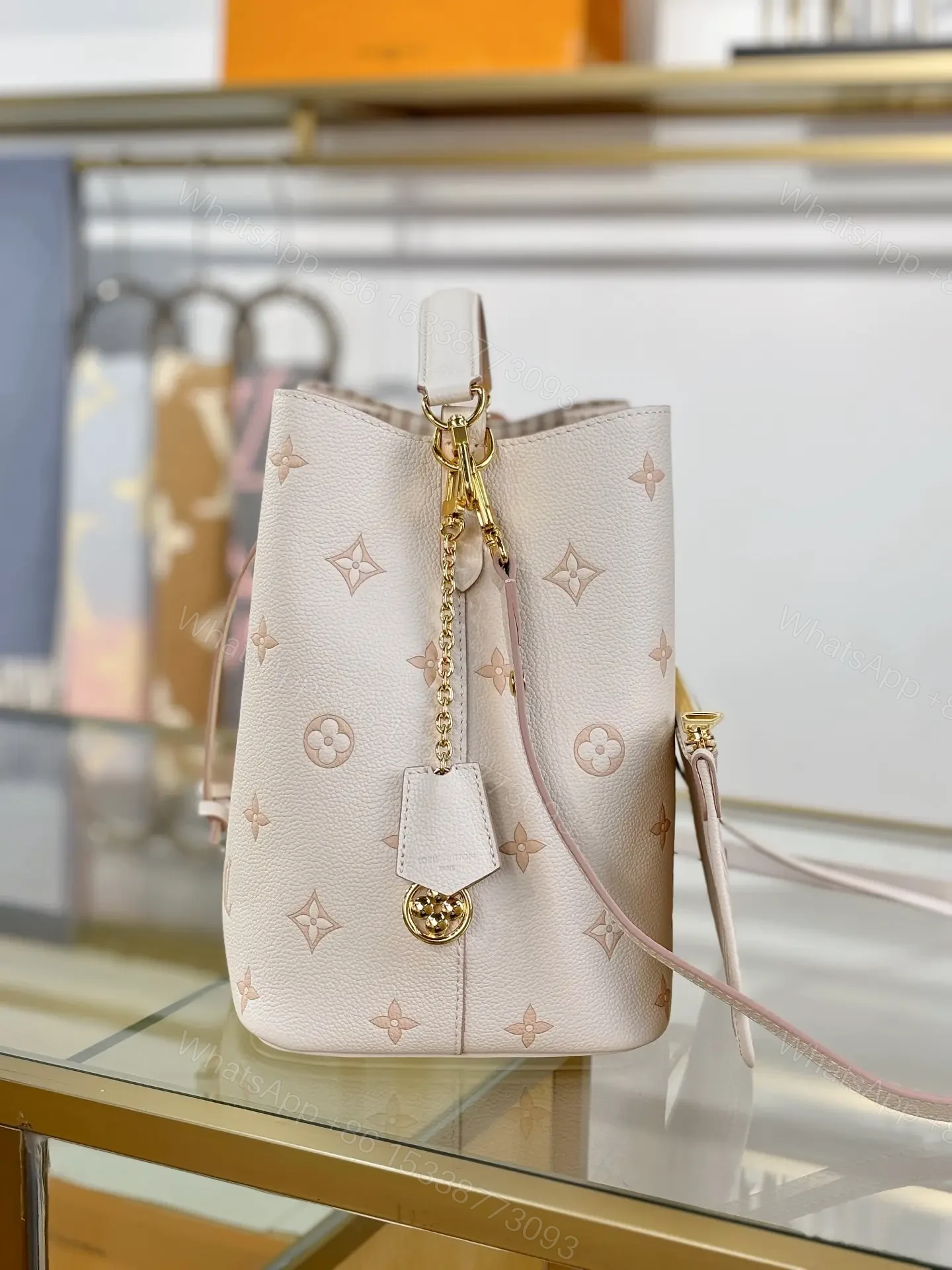 View 6 of Louis Vuitton NéoNoé MM bucket bag